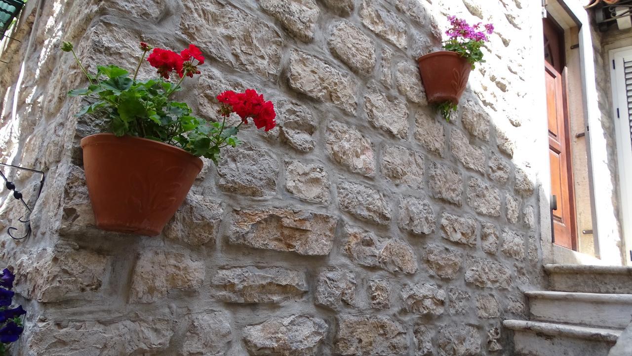Apartments Renaissance Old Town Budua Esterno foto